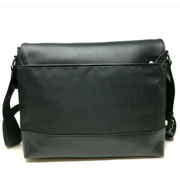 💼AUTHENTIC COACH BRAND NEW BLACK MESSENGER BAG 💼 - Picture 5 of 8